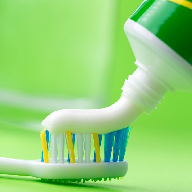 What to Avoid In Toothpaste